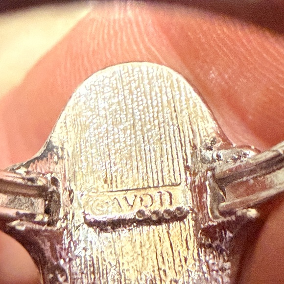 Vintage Avon Silver Ring with Iridescent Mother-of-Pearl Oval - Picture 13 of 15